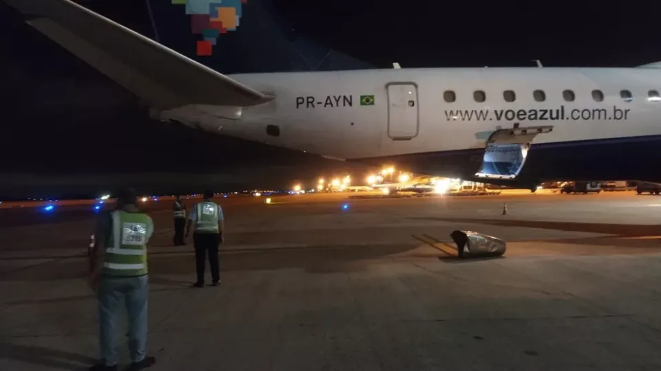 Os aviões foram encaminhados para manutenção depois da colisão