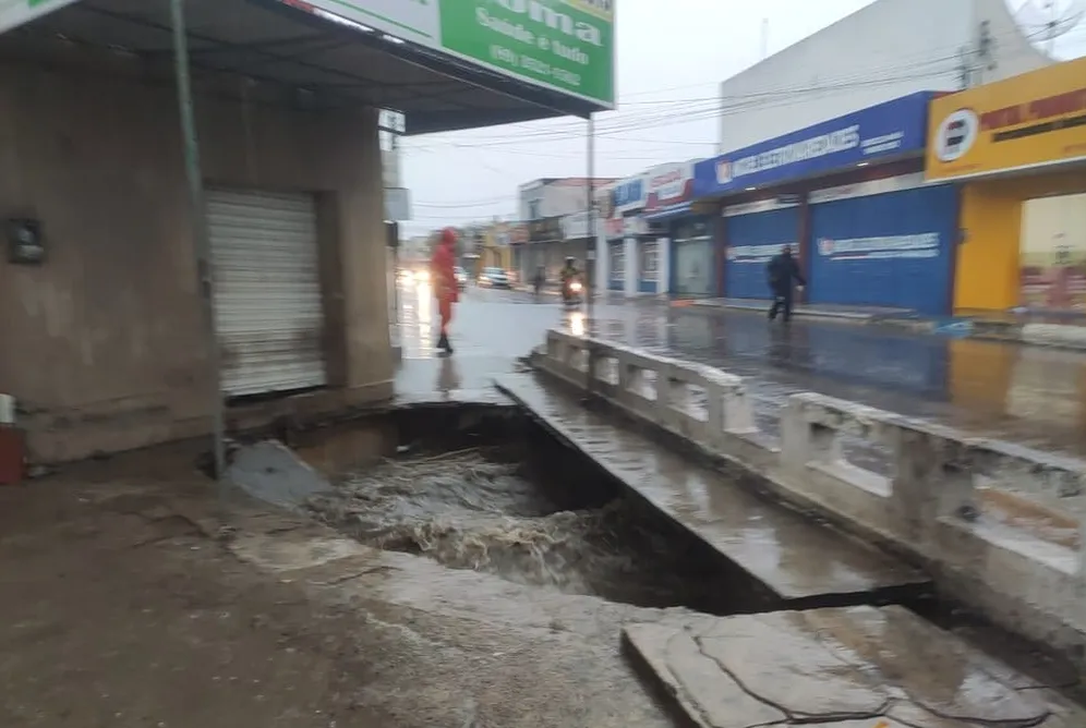Chuvas causam estragos em Floriano