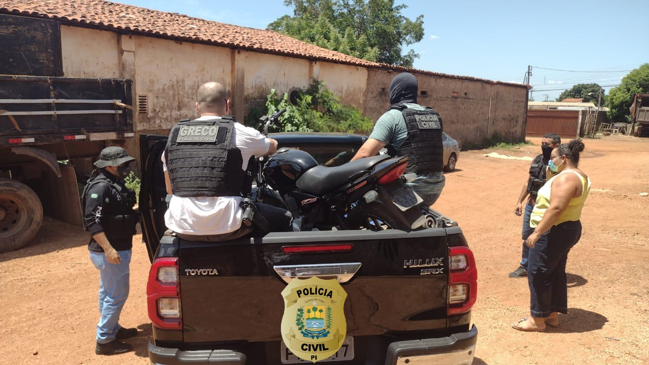 Policial militar é preso com moto roubada