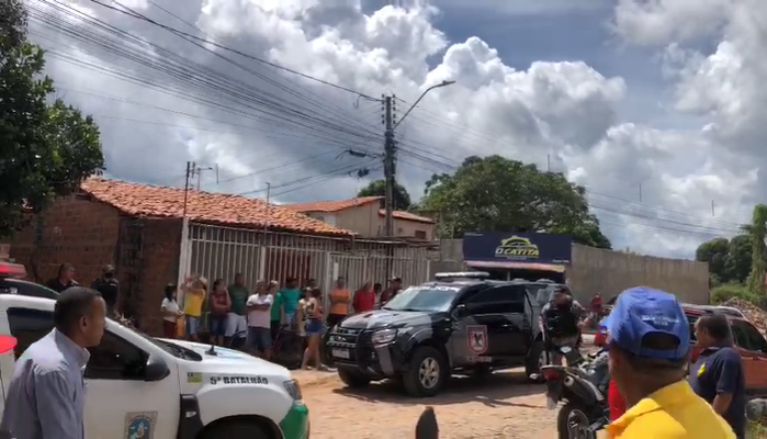 Polícia cumpre ordem de despejo na Vila Uruguai