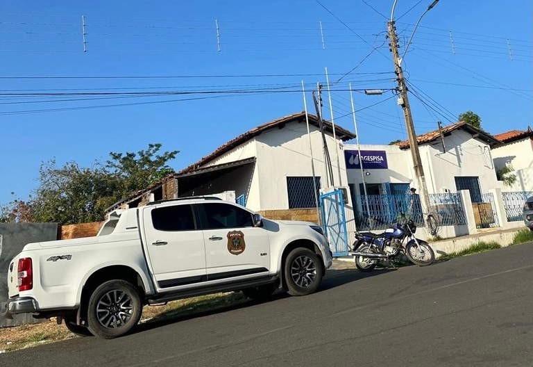 Policiais cumpriram três mandados judiciais de busca e apreensão no município de Elesbão Veloso/PI