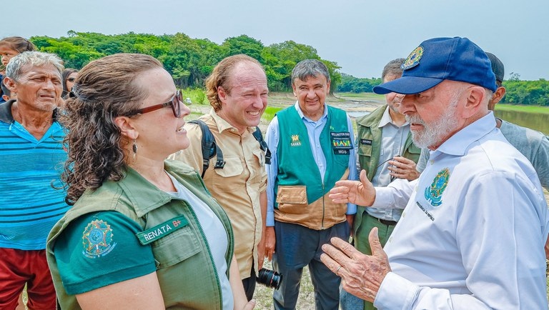 Lula e Wellington Dias participaram de uma reunião com prefeitos dos municípios da região