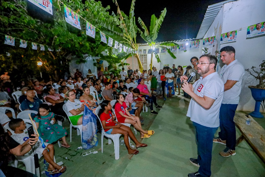 Fábio Novo participou de reuniões nos bairros Aroeiras e Primavera