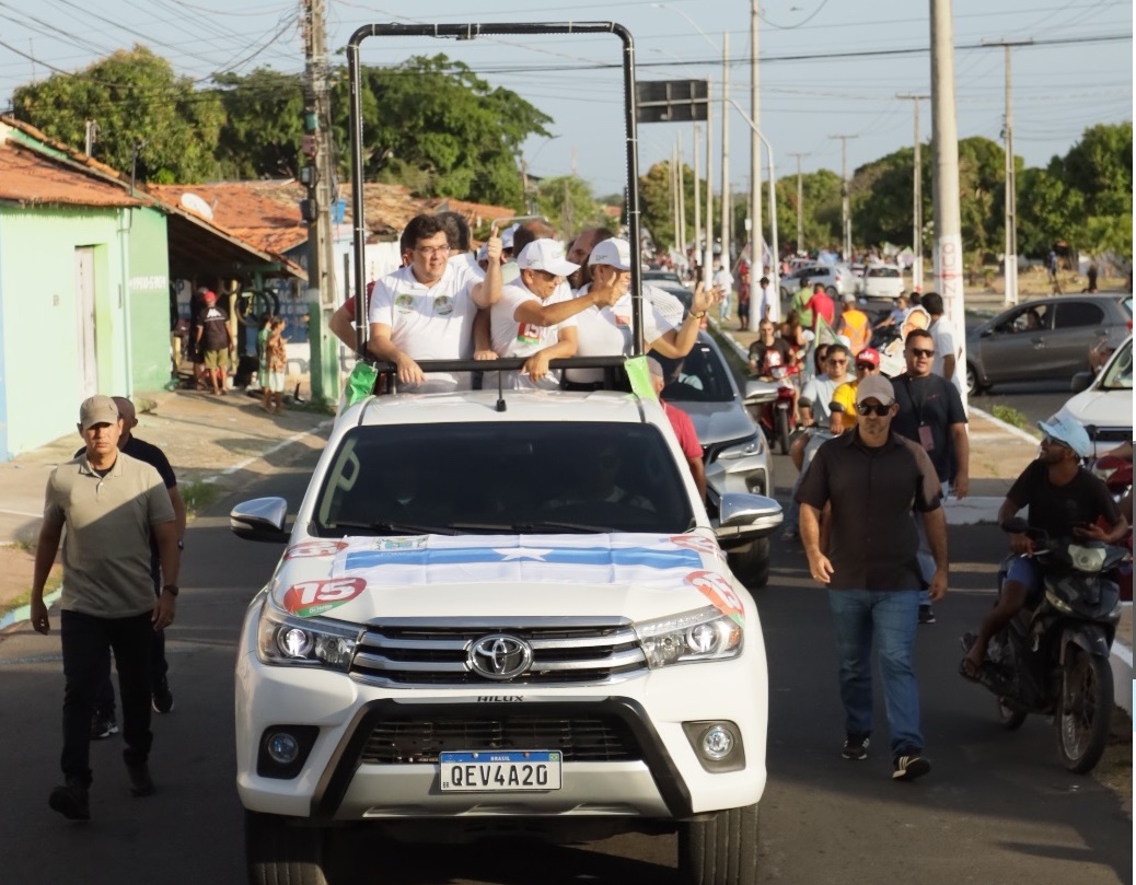 A carreata foi promovida pelos apoiadores da campanha de Dr Hélio