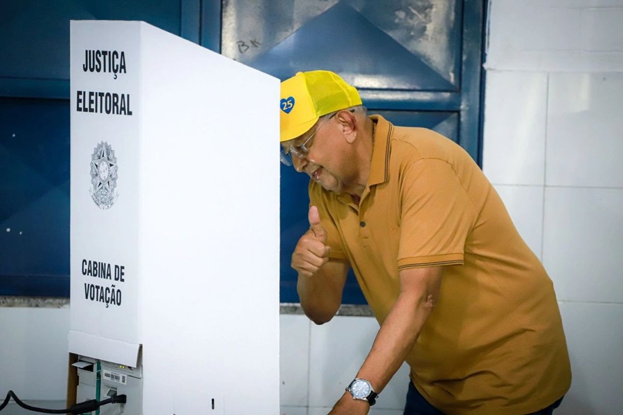 Dr. Pessoa durante a votação