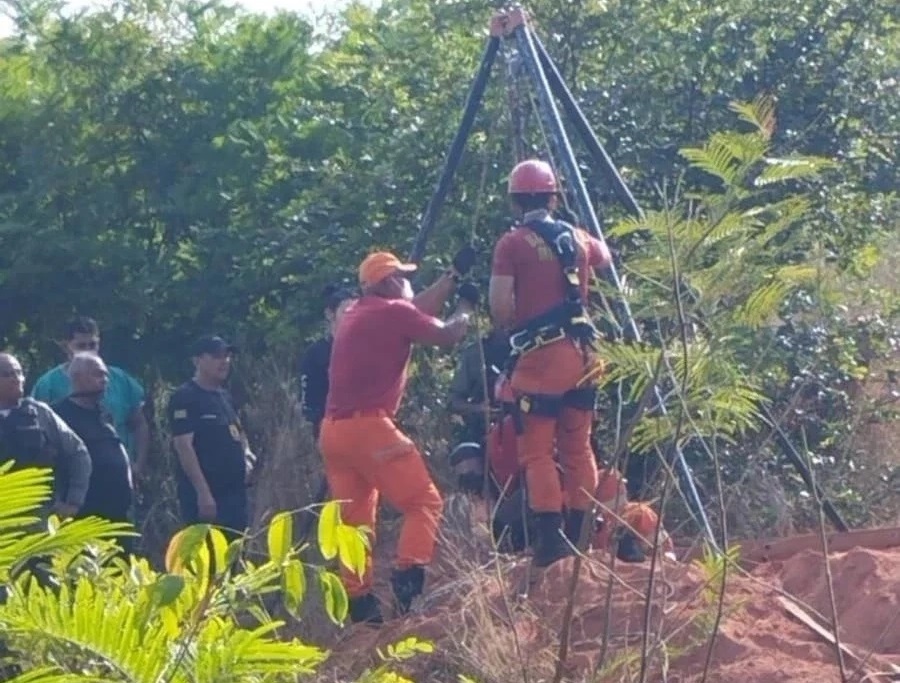 Corpo de Bombeiros fez o resgate do corpo da vítima