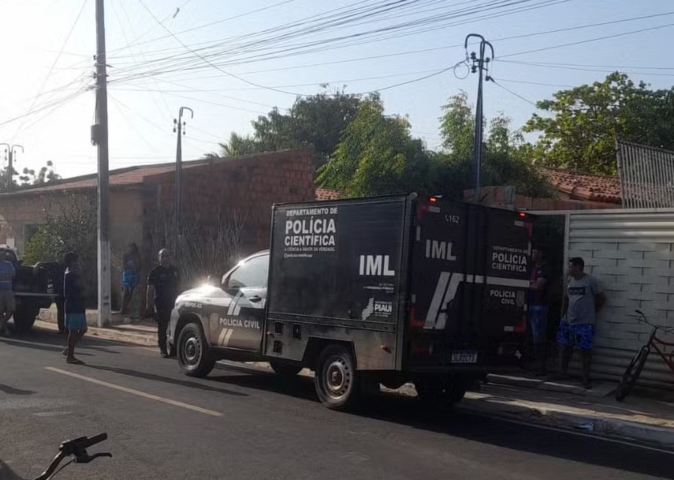 Os corpos foram removidos por uma equipe do IML de Parnaíba