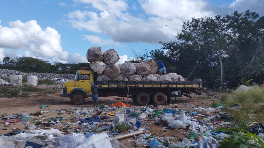 Lixão a céu aberto em Piripiri