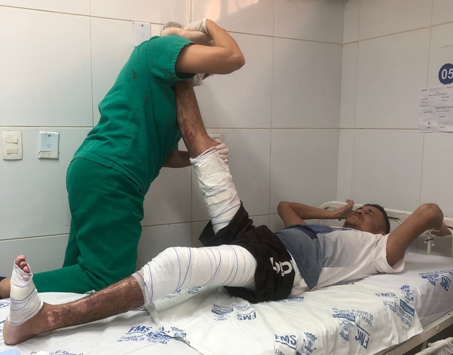 Murilo passou seis meses internado após sofrer graves queimaduras no forno de uma cerâmica