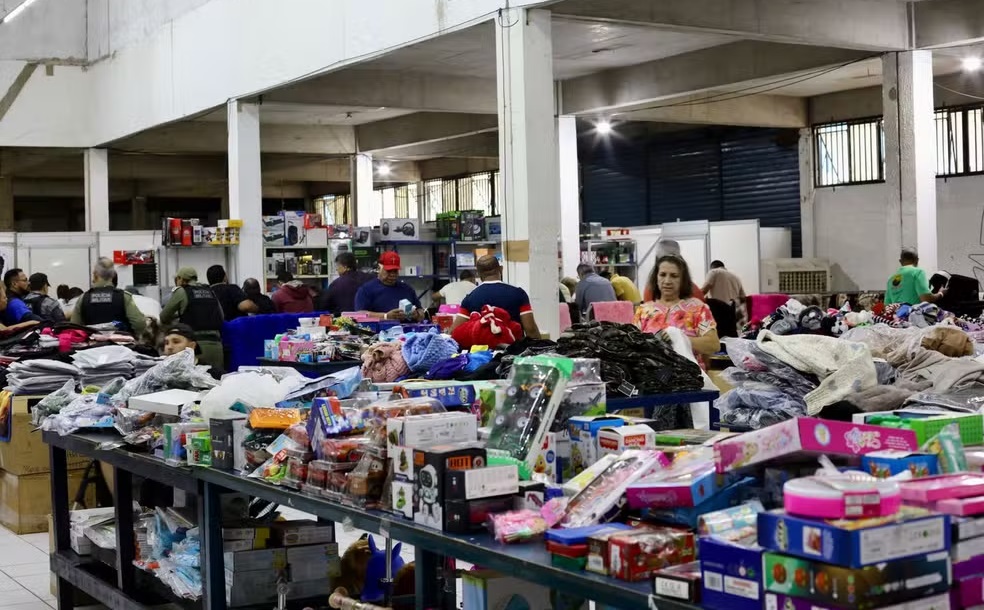 Bazar da Receita Federal vai beneficiar quatro instituições
