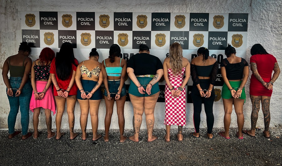 Segundo a polícia, as blogueiras ostentam um estilo de vida incompatível com suas rendas declaradas e fazem apologia ao crime