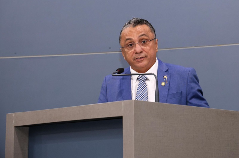 Vereador Dudu (PT) na tribuna da Câmara de Teresina