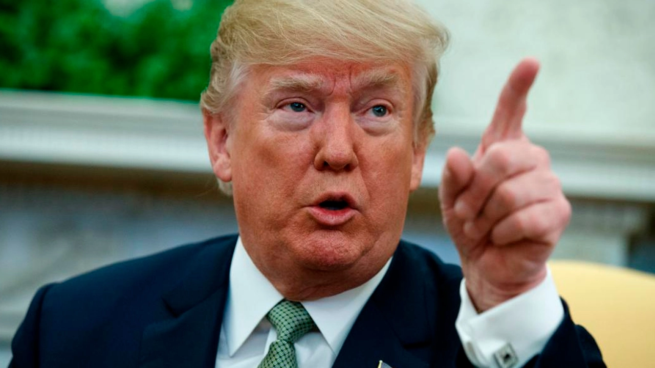 Na carta Trump diz que pode retirar a taxa se empresas brasileiras migrarem pros Estados Unidos