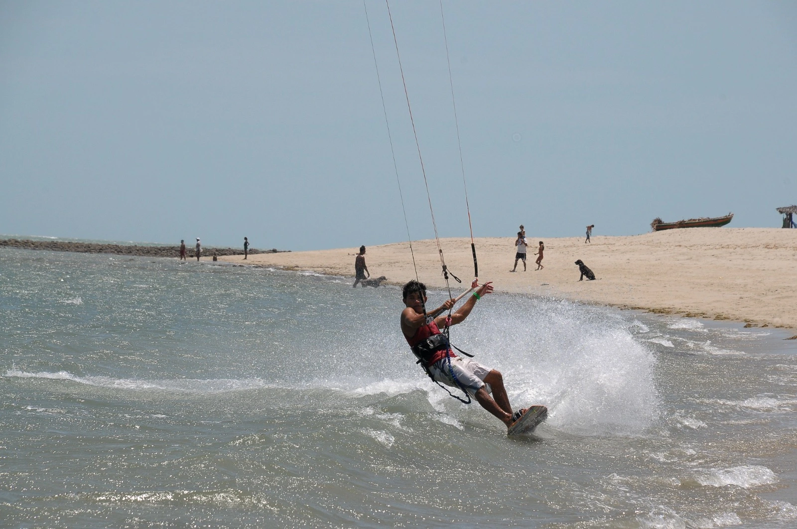 Temporada de julho no litoral piauiense na Praia de Barra Grande - Cajueiro da Praia -