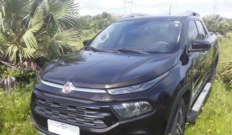 Empresário tem carro roubado em Boa Hora
