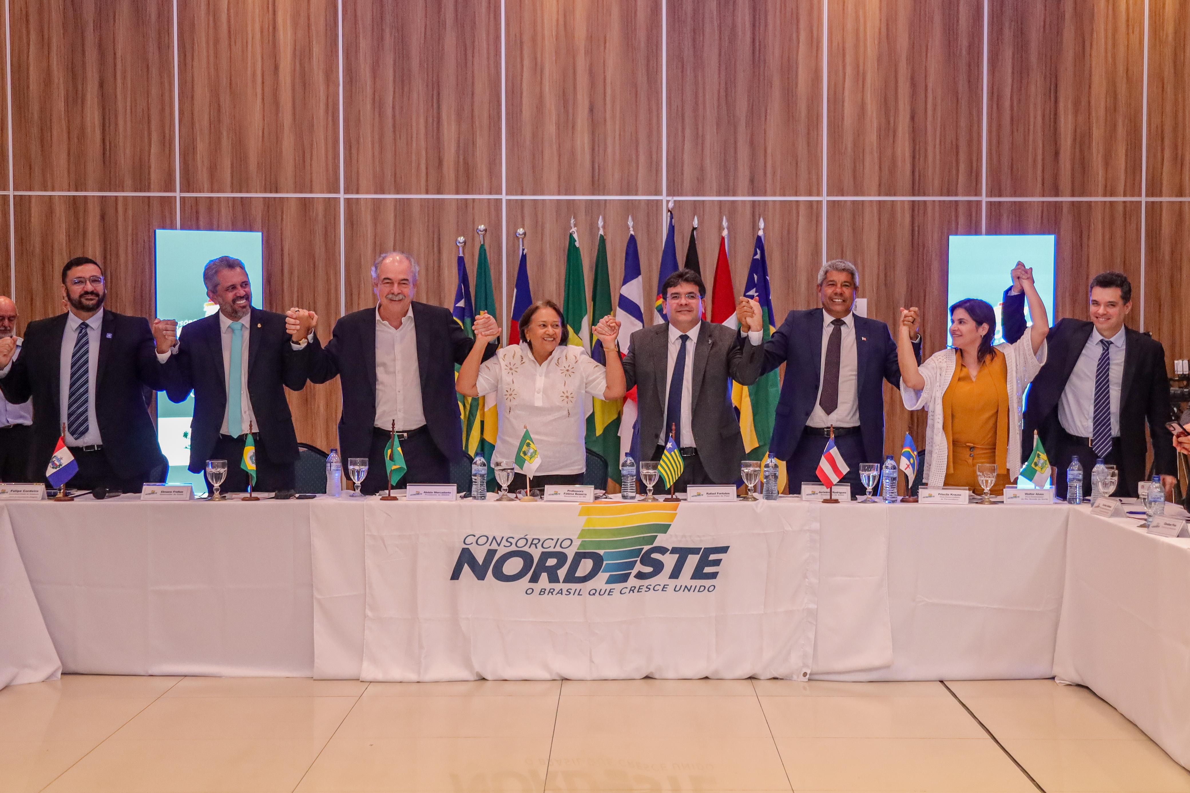 Rafael Fonteles é eleito o novo presidente do Consórcio Nordeste