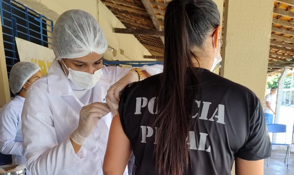 Vacinas foram aplicadas nos presídios do Piauí