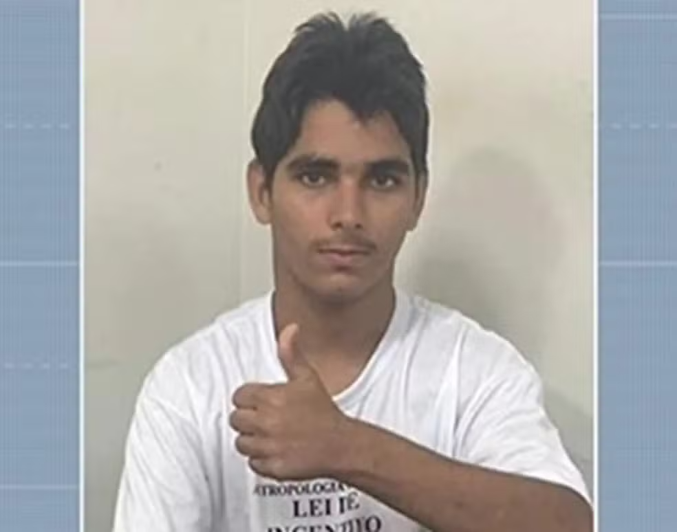 Gerson de Melo Machado, o Vaqueirinho, invadiu recinto de leoa e foi atacado pelo animal