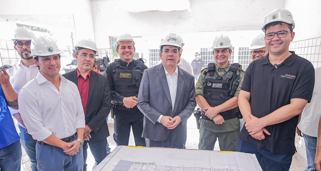 Rafael Fonteles visitou às obras do Batalhão Especial de Policiamento do Interior (BEPI) e do Batalhão de Choque da Polícia Militar do Piauí