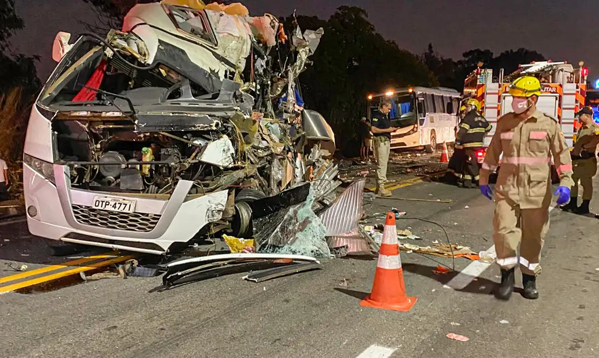 Acidente aconteceu na madrugada do dia 16.
