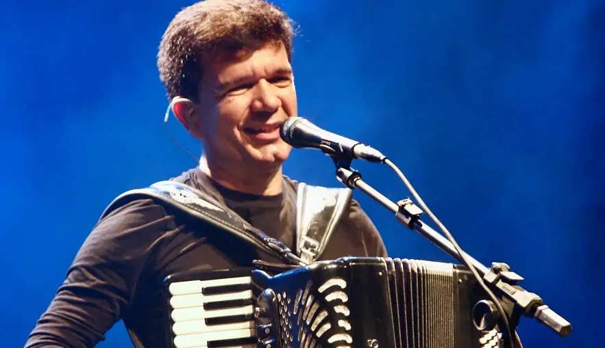 Sanfoneiro Waldonys fará show gratuito no Adro da Igreja São Benedito, no Centro de Teresina