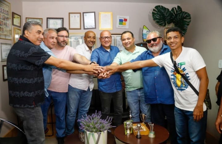 Franzé Silva recebe mais adesões