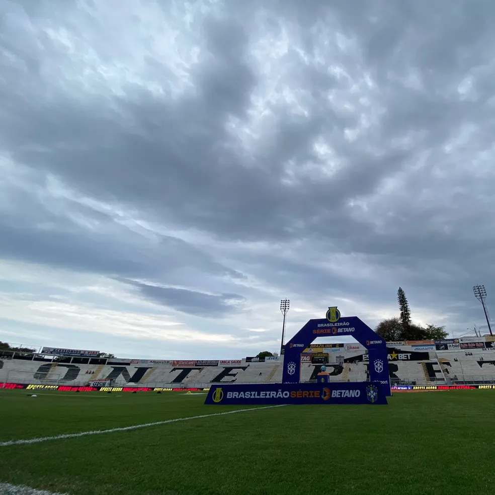 Estádio Moisés Lucarelli, Majestoso, Ponte Preta x Sampaio Corrêa