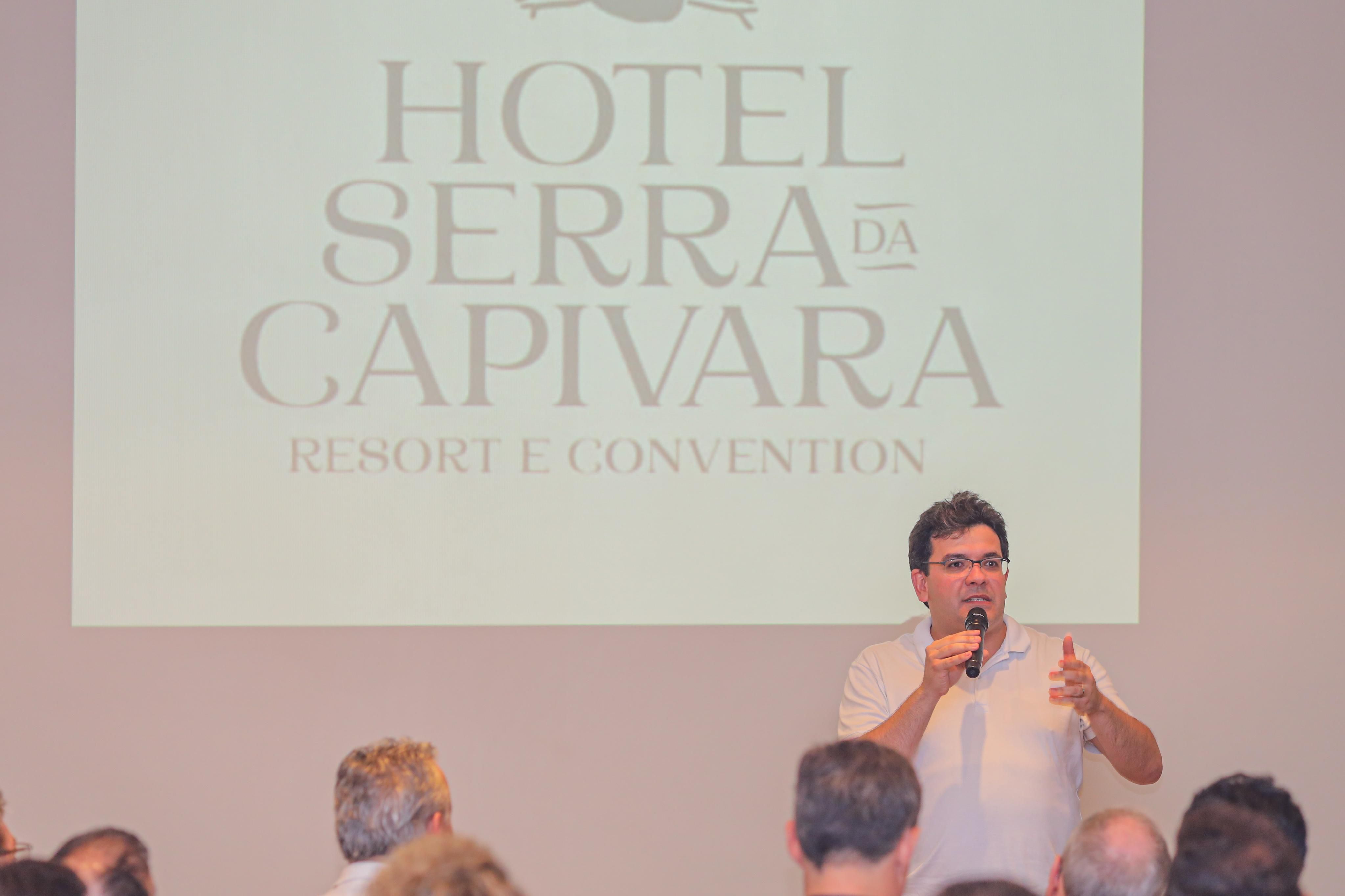 Governador Rafael Fonteles inaugura Hotel Serra da Capivara