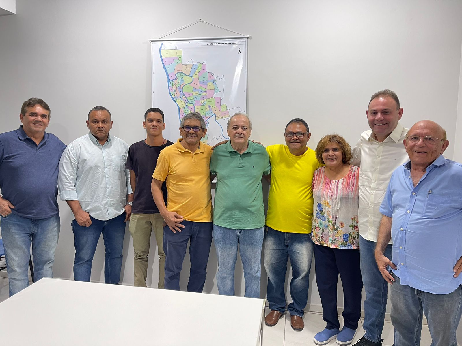 Candidatos a vereador do PSDB declaram apoio a Silvio Mendes