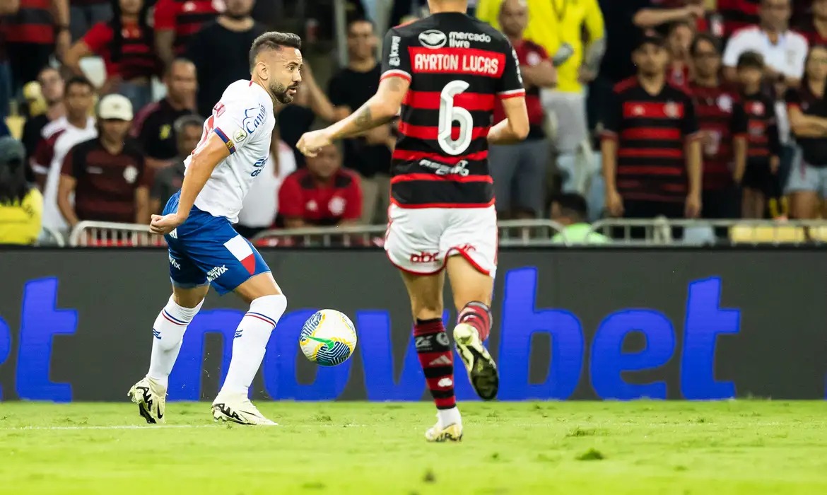 Bahia e Flamengo iniciam disputa