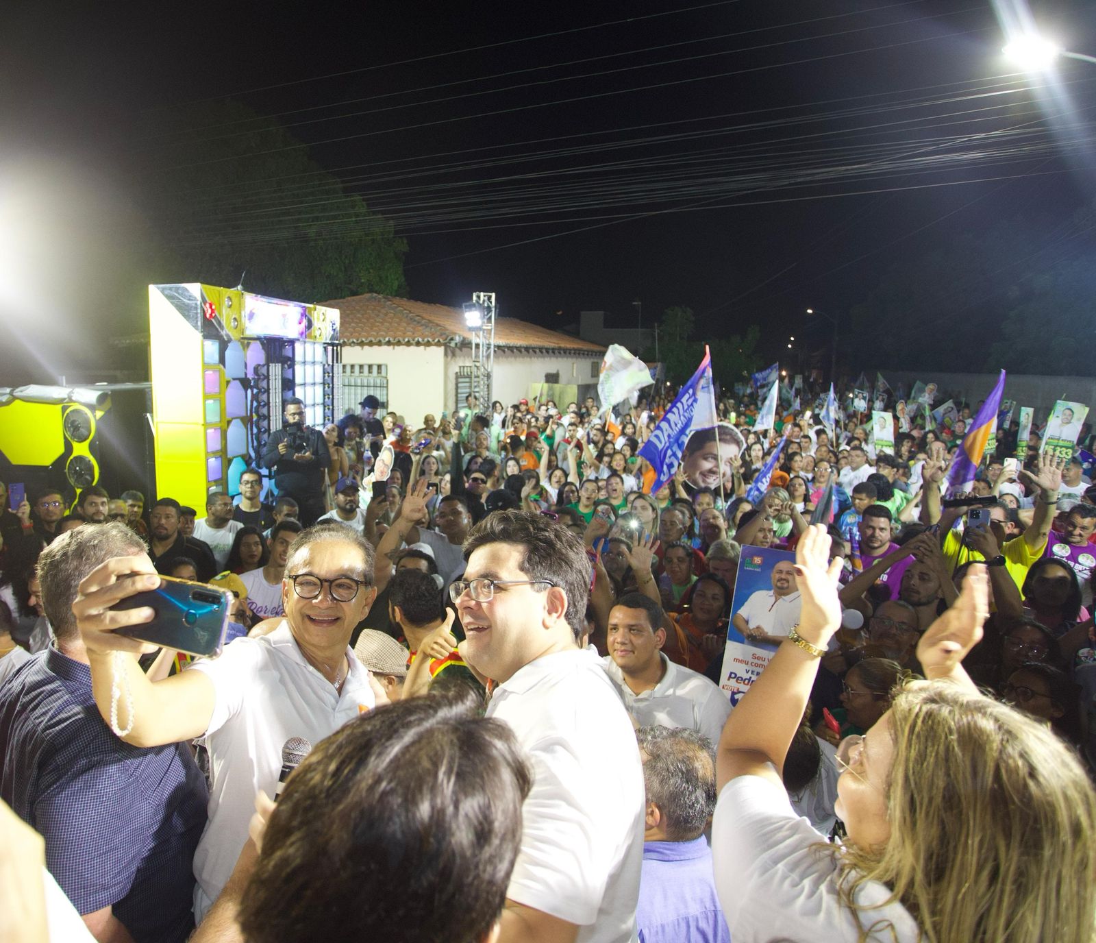 O candidato a prefeito de Parnaíba, Dr. Hélio, e o governador Rafael Fonteles