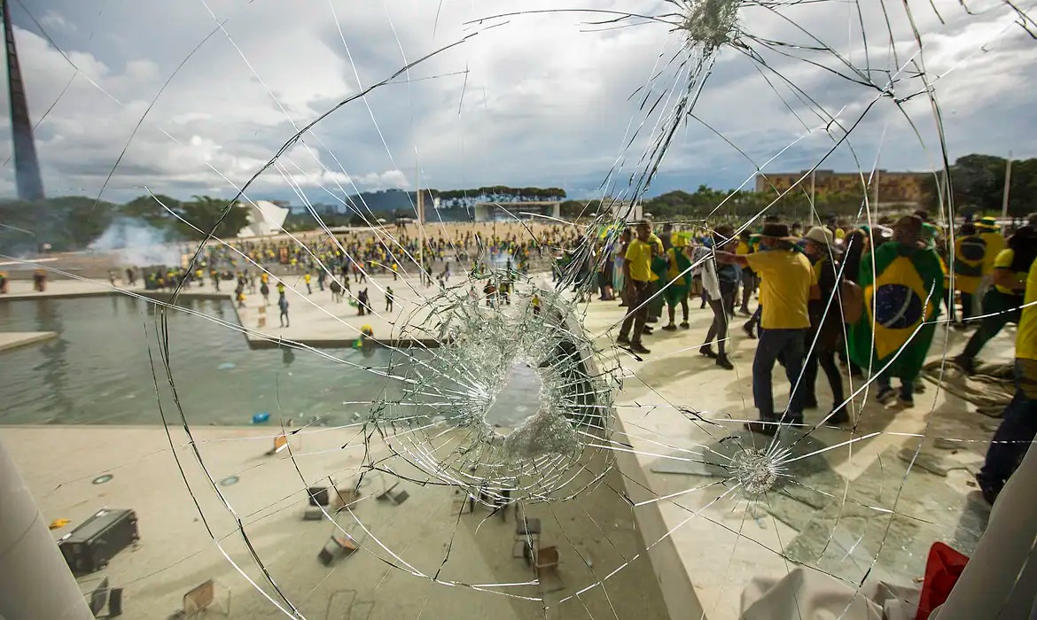 Atos do dia 8 de janeiro de 2023,