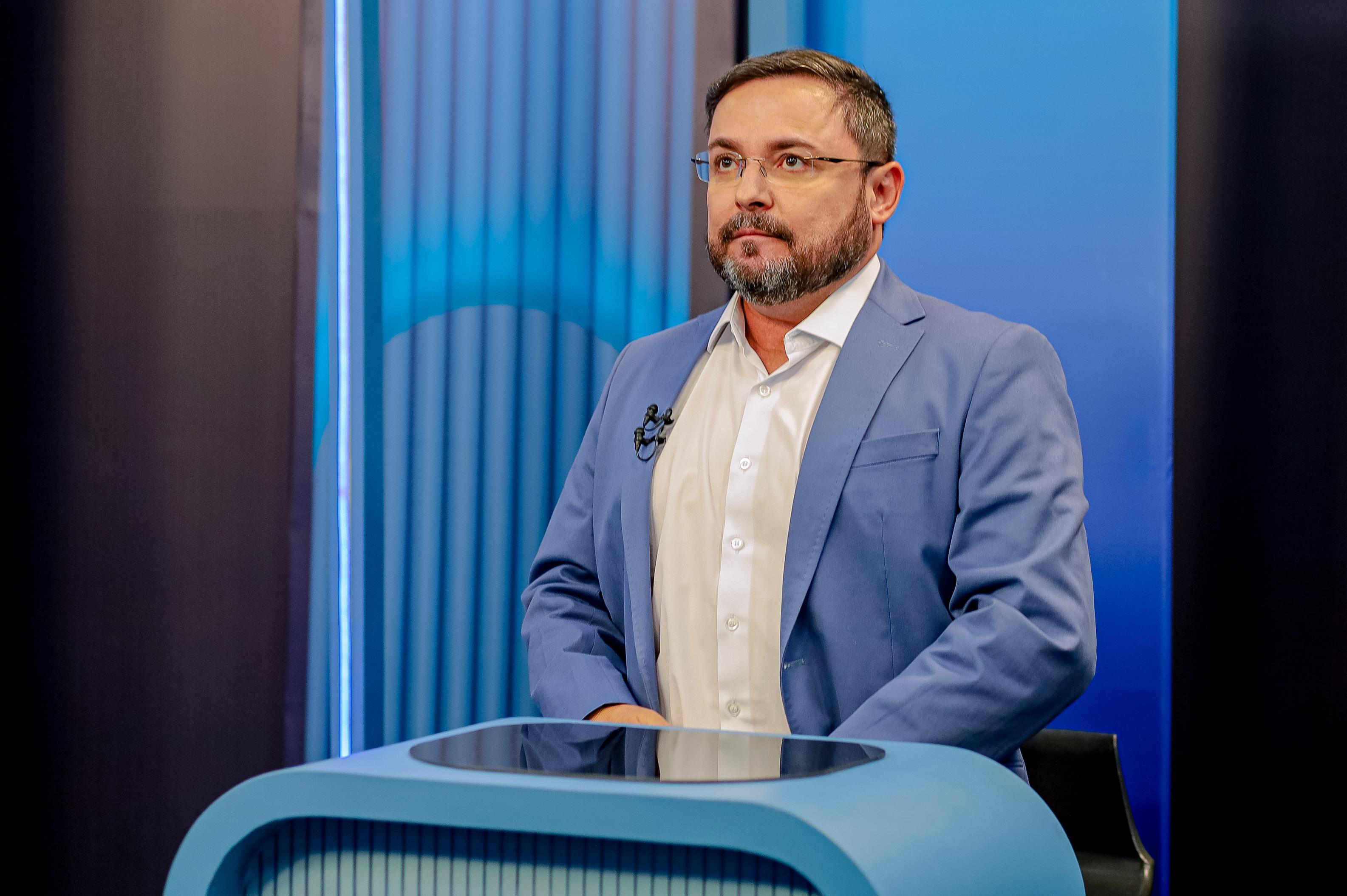 Fábio Novo apresenta propostas inovadoras em debate eleitoral para prefeito de Teresina