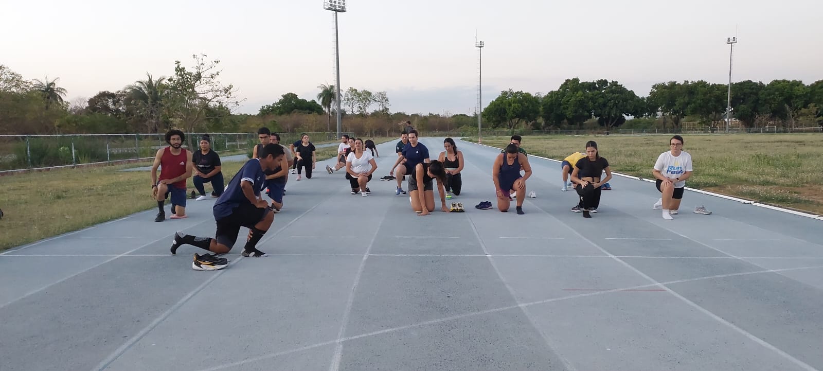 Práticas esportivas também acontecem na Pista de Atletismo da UFPI