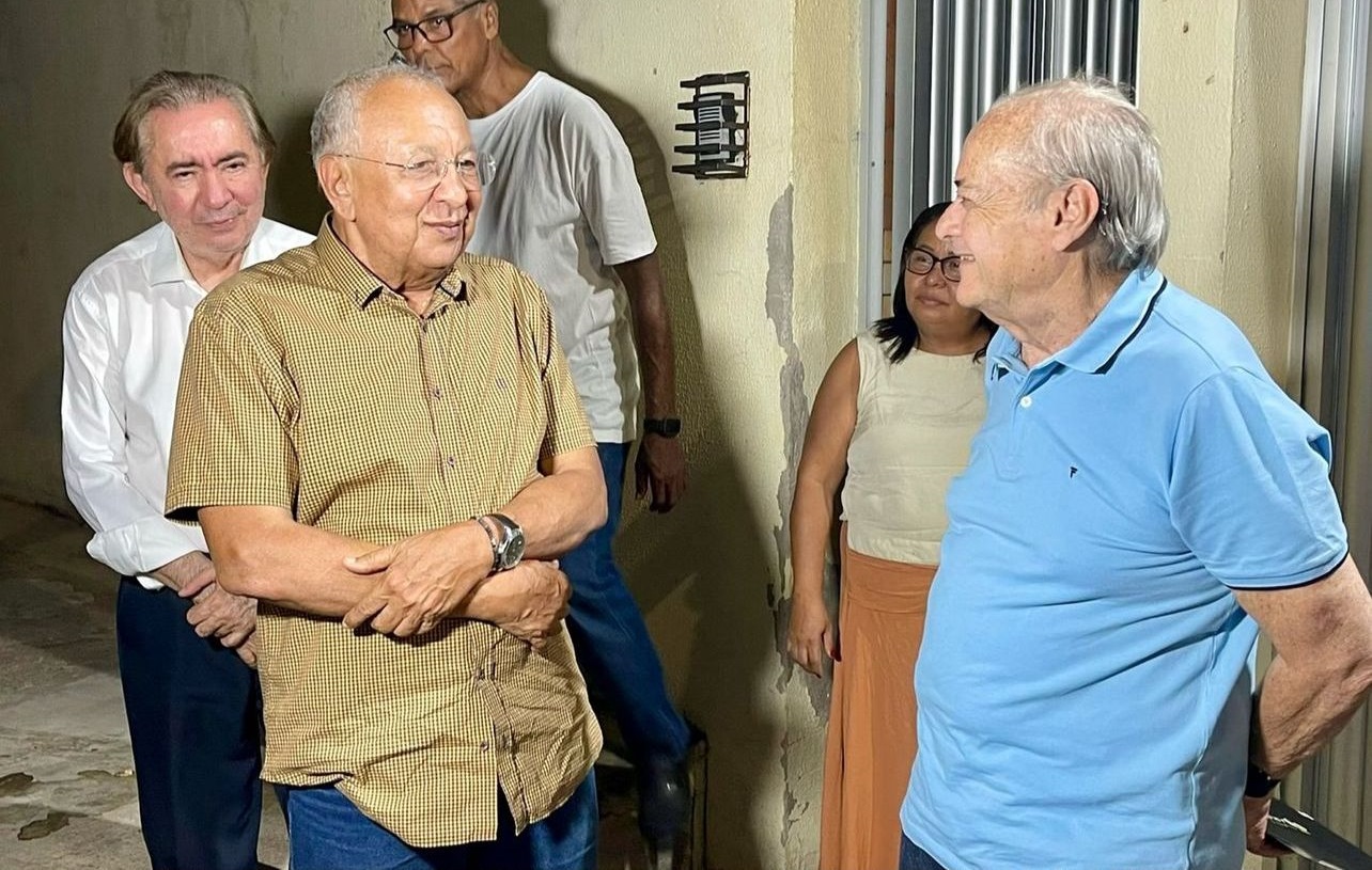 Dr. Pessoa e Silvio Mendes se reuniram na casa do atual prefeito