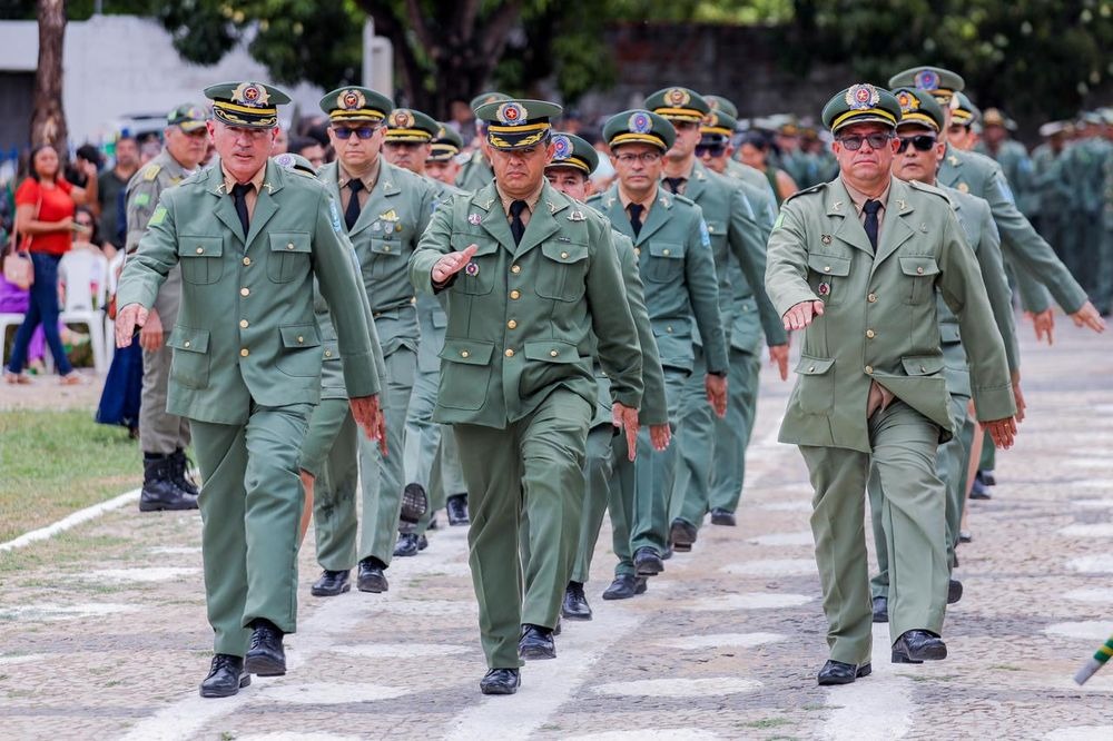 Governador promove 255 policiais militares