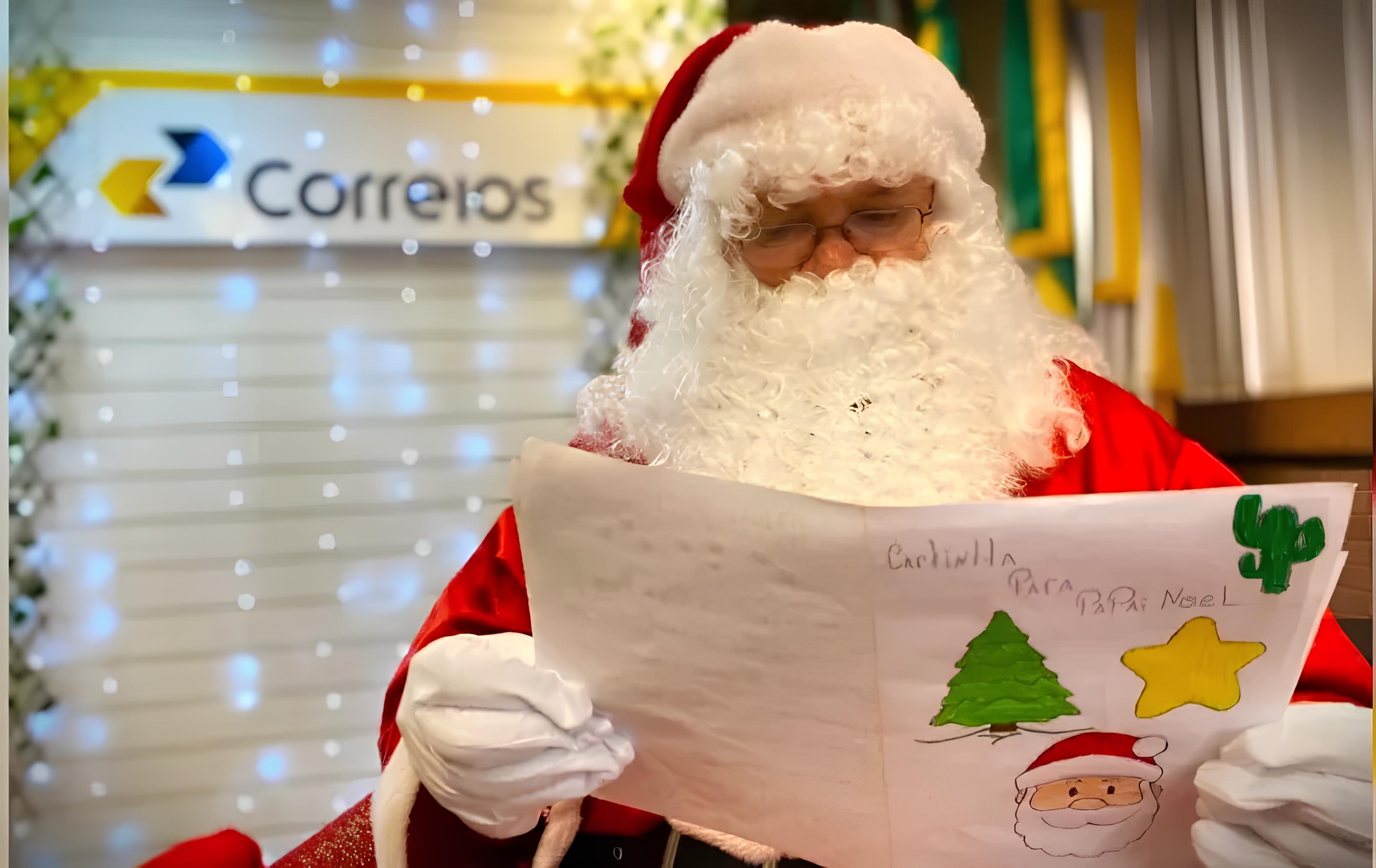 Carreata de Luz do Papai Noel dos Correios