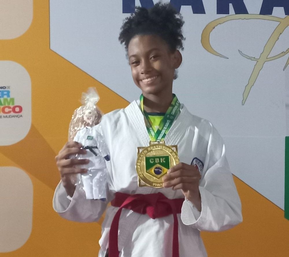 Estudante piauiense conquista medalha de ouro e título brasileiro de karatê em 2024