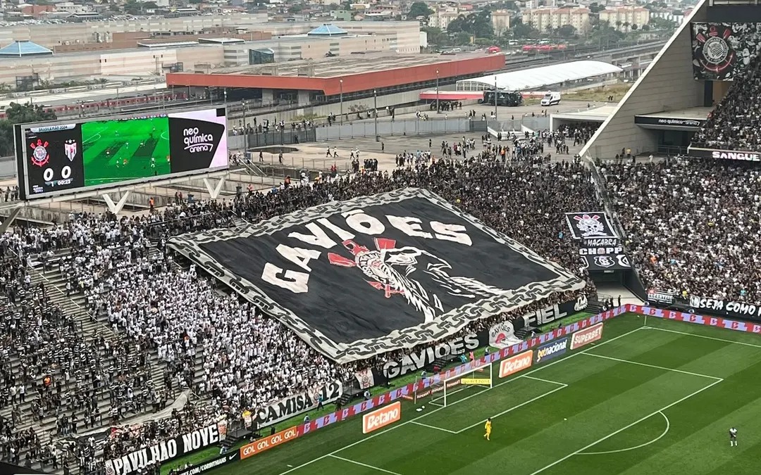 Campanha para quitar a dívida do estádio foi organizada pela Gaviões da Fiel