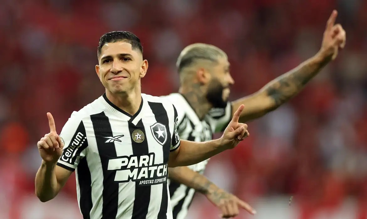 Botafogo soma 76 pontos, contra 73 do Verdão