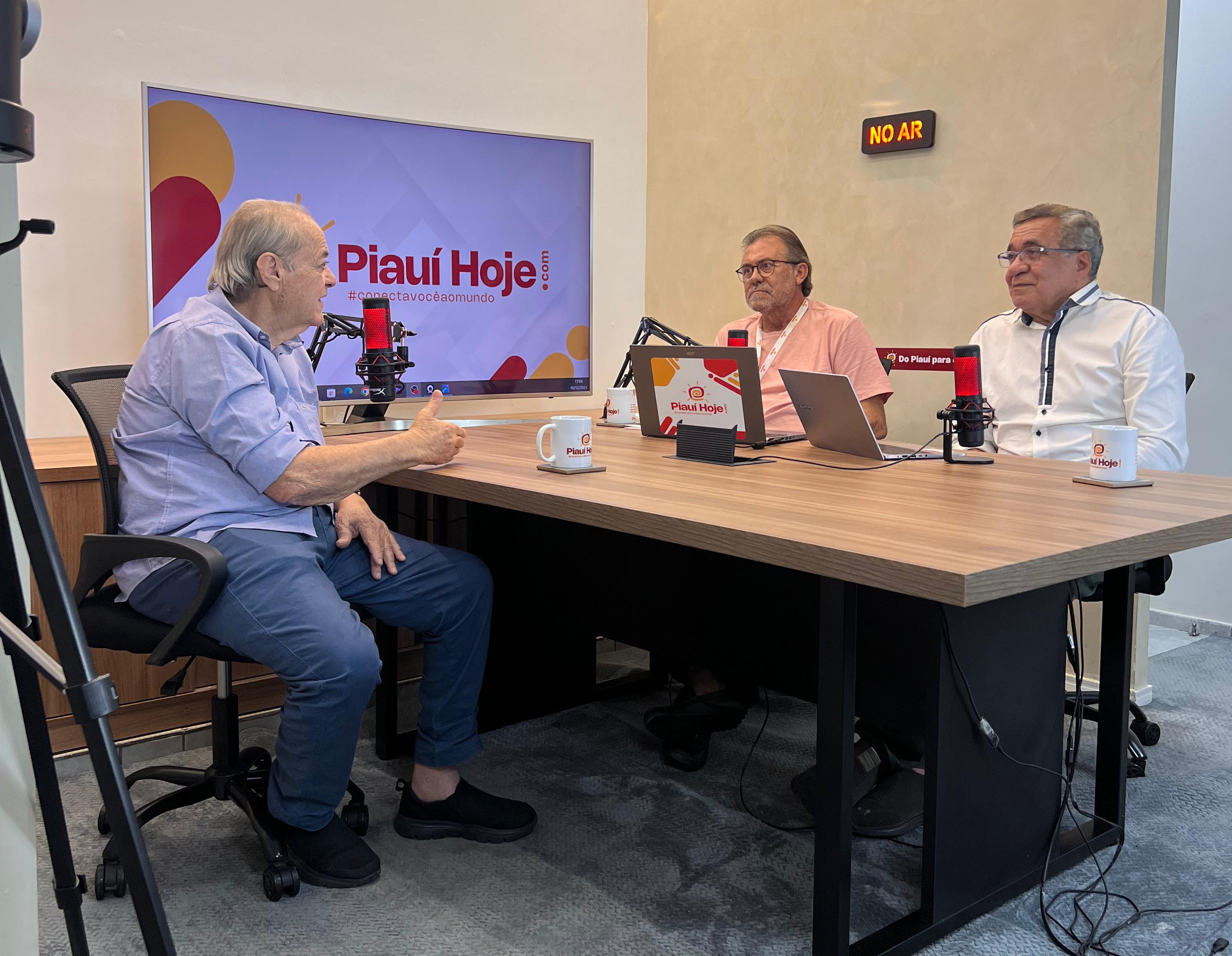 Silvio Mendes em entrevista aos jornalistas Luiz Brandão e Roberto John