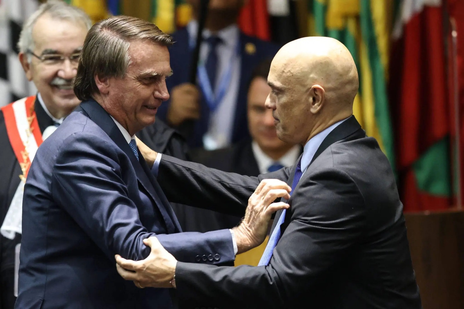 Ex-presidente Jair Bolsonaro (PL) e o ministro Alexandre de Moraes, do STF