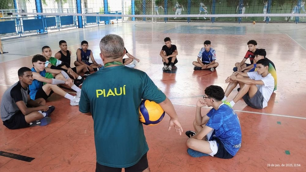 Estudante da rede estadual conquista vaga na seleção piauiense sub-16 de voleibol