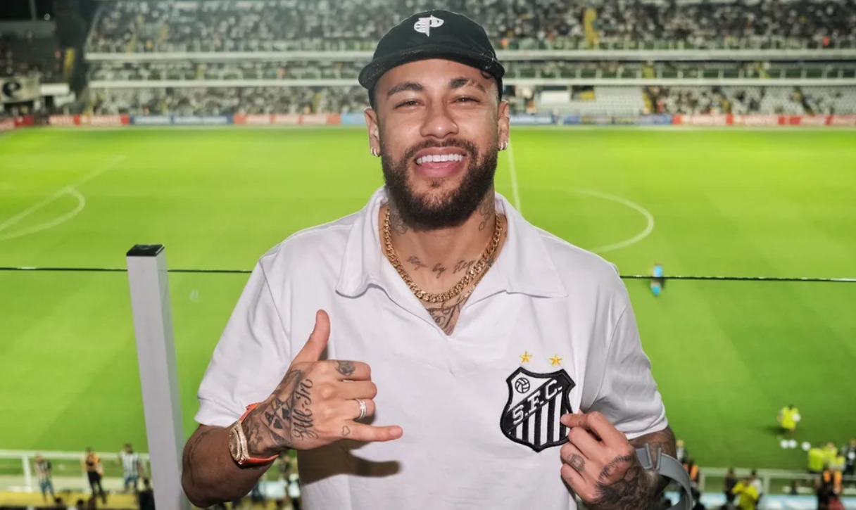 Santos deve anunciar Neymar; rescisão com Al-Hilal é esperada para próximas horas