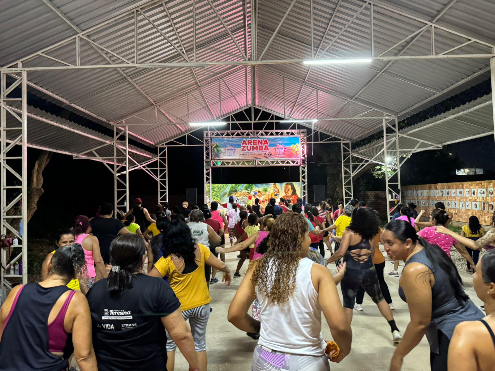 A programação inclui aulas de zumba, beach tênis, e a Arena Educativa Infantil