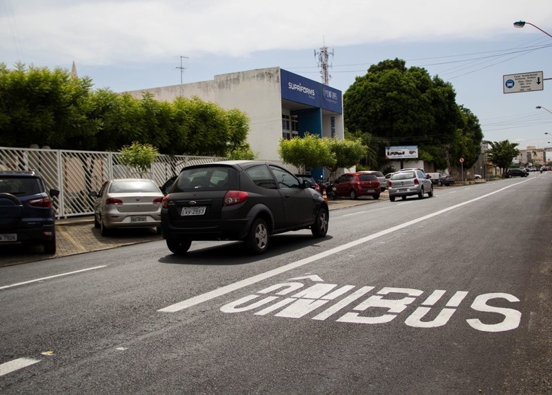 Vereador Fernando Lima (PDT) propõe Projeto de Lei que permite veículos de PcDs circularem nas faixas exclusivas de ônibus em Teresina