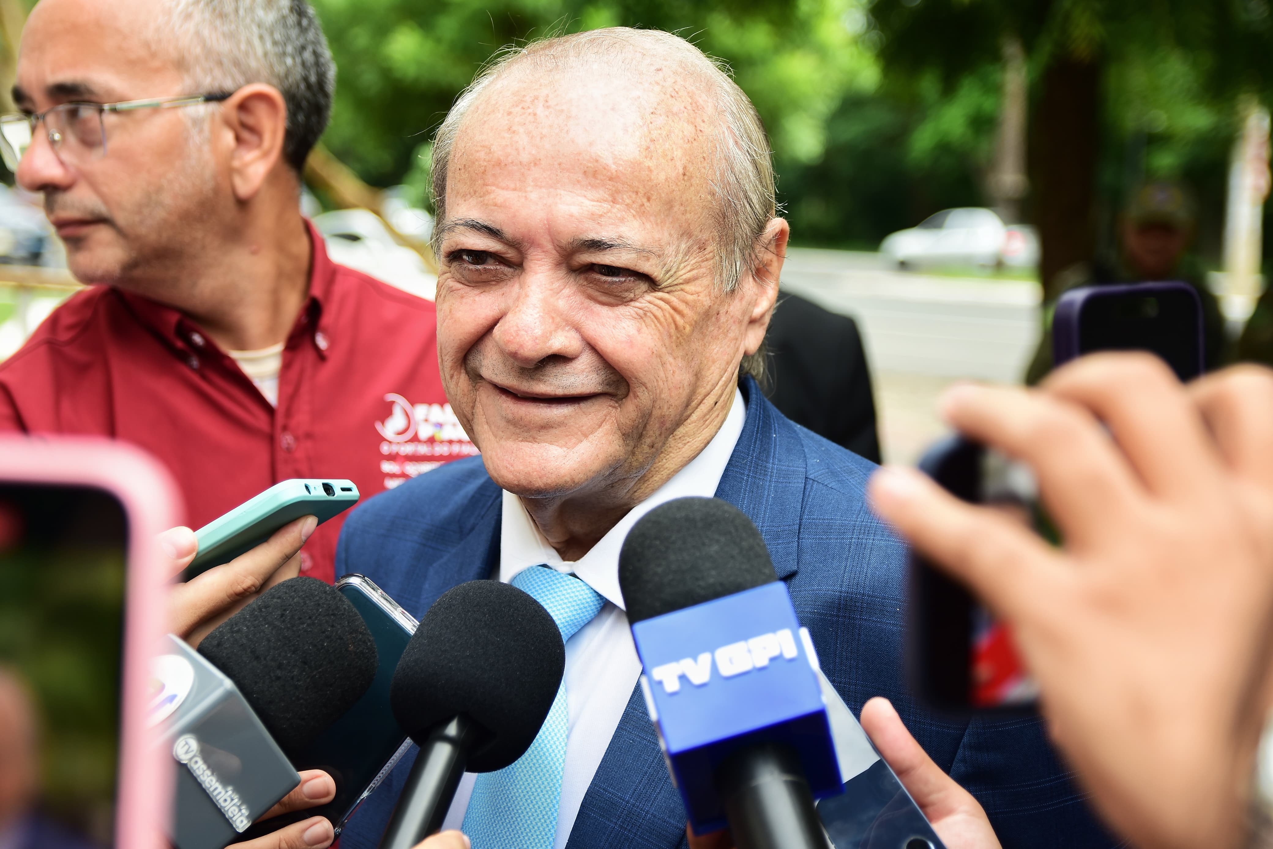 Silvio Mendes prometeu trabalhar junto ao TCE e aos vereadores para resolver 