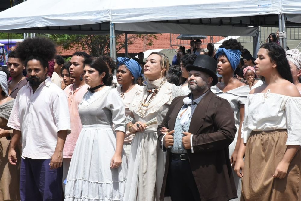 Elenco para espetáculo da Batalha do Jenipapo