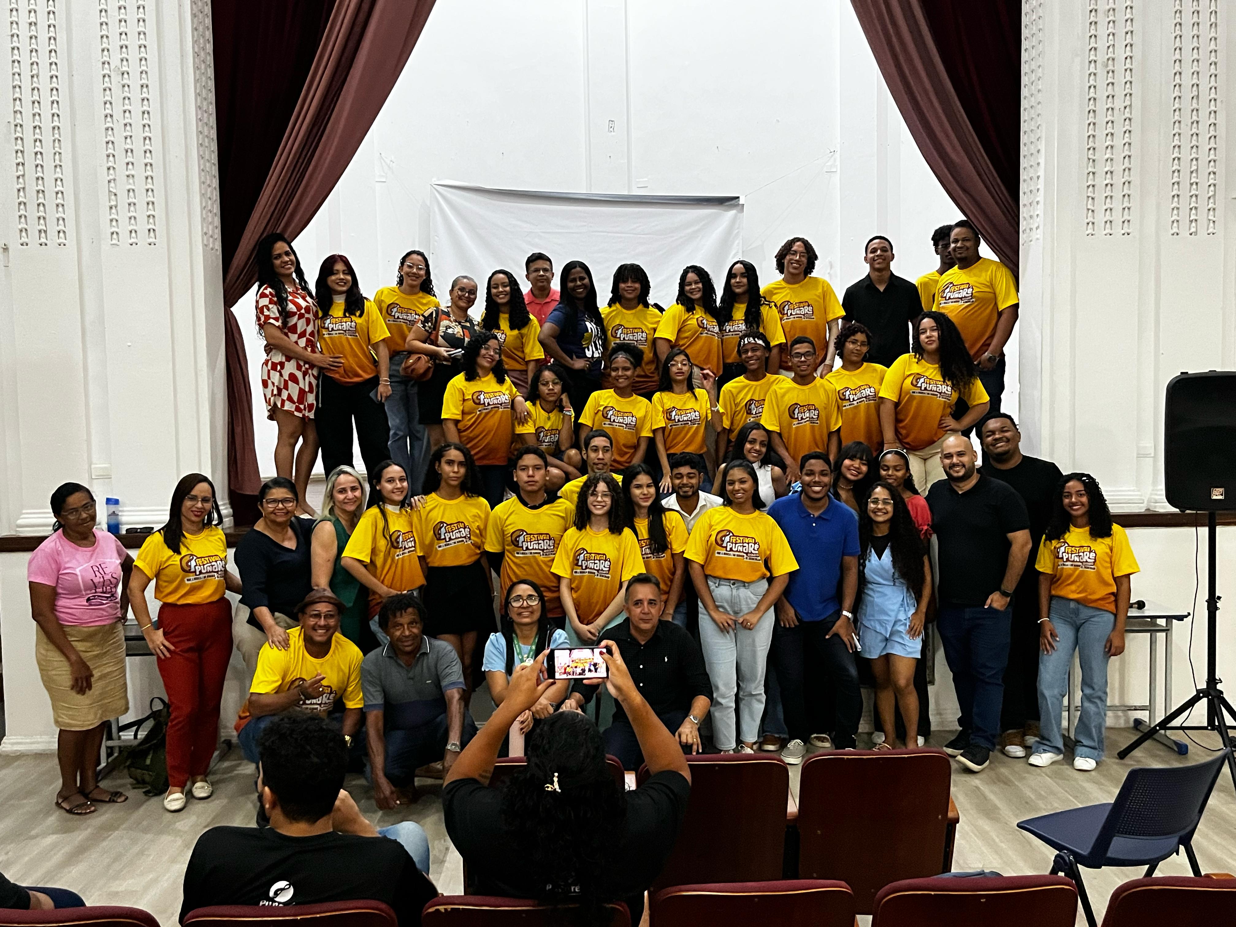 Encontro entre candidatos e equipe técnica do Festival Punaré