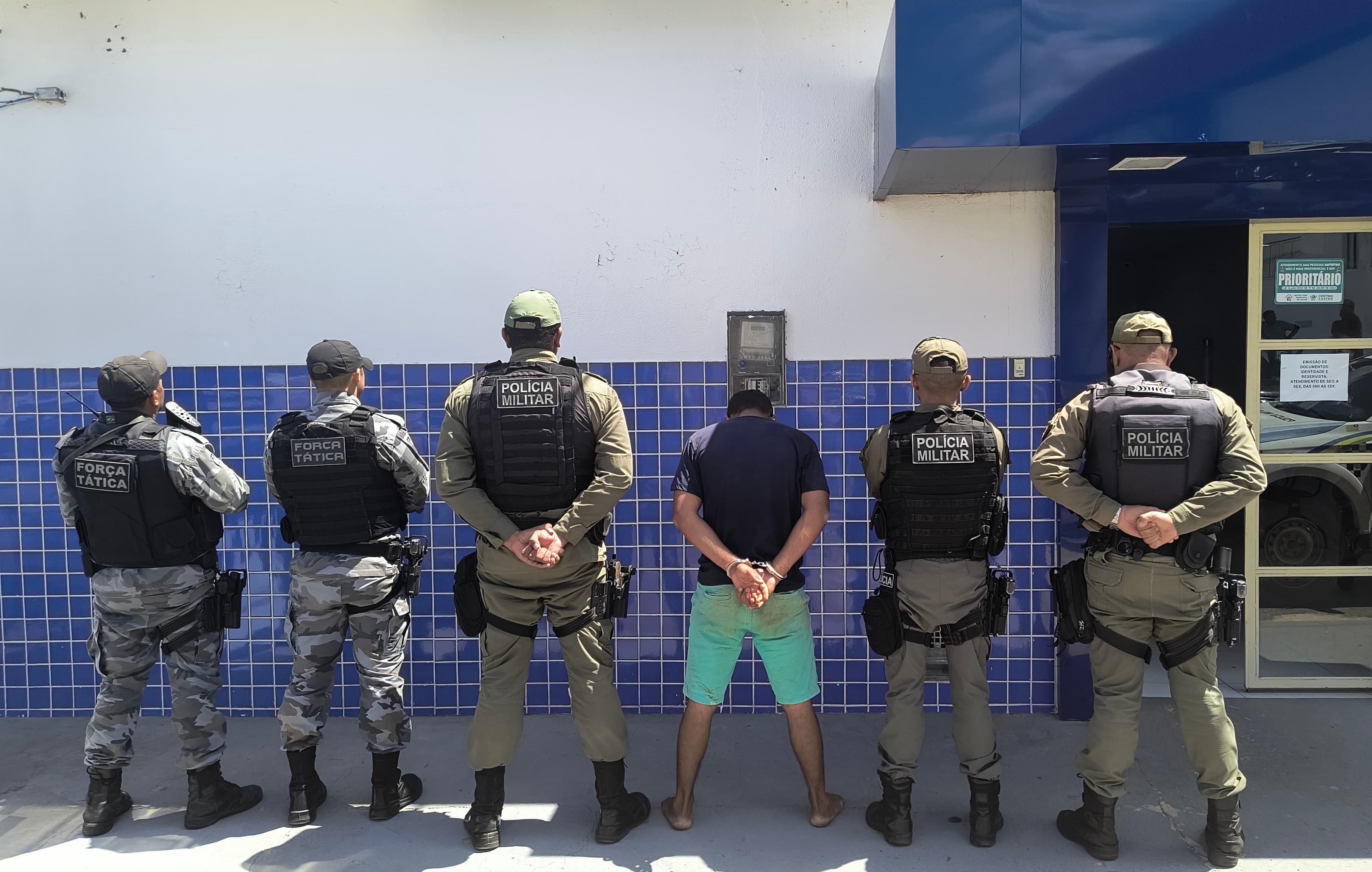 O suspeito foi localizado na zona rural do município, onde estava escondido desde o dia do crime